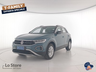 1 - Volkswagen T-Roc eschini auto