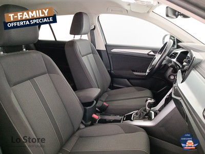 10 - Volkswagen T-Roc eschini auto