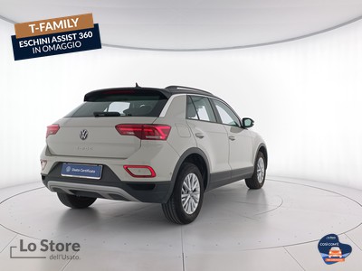 4 - Volkswagen T-Roc eschini auto