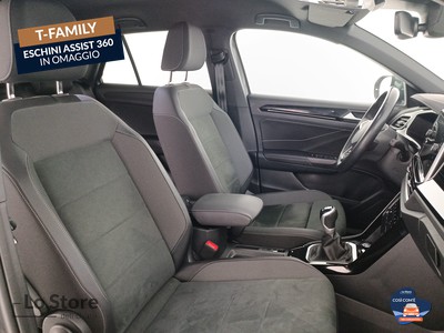 10 - Volkswagen T-Roc eschini auto