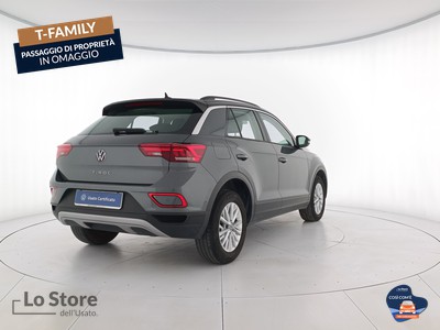 4 - Volkswagen T-Roc eschini auto