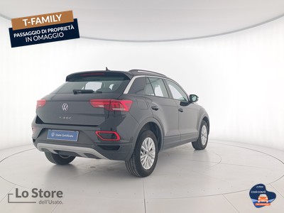 4 - Volkswagen T-Roc eschini auto