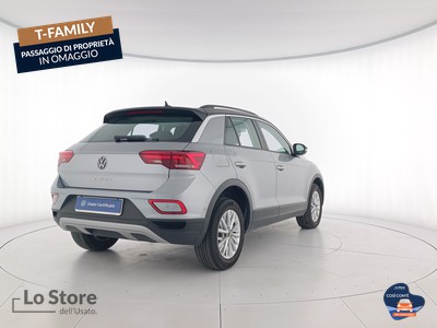 4 - Volkswagen T-Roc eschini auto