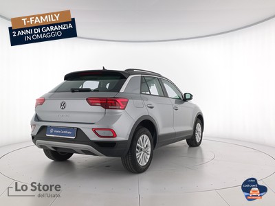 4 - Volkswagen T-Roc eschini auto