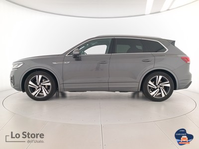 3 - Volkswagen Touareg eschini auto
