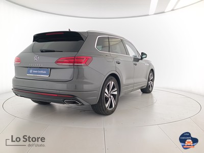 4 - Volkswagen Touareg eschini auto
