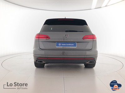 5 - Volkswagen Touareg eschini auto