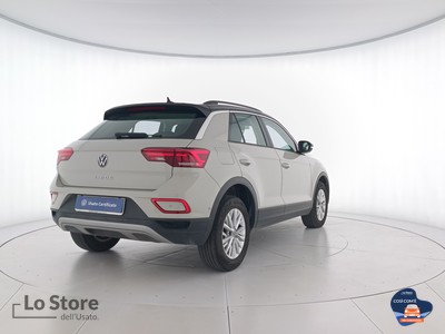 4 - Volkswagen T-Roc eschini auto