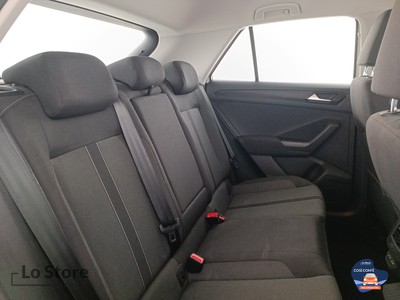 9 - Volkswagen T-Roc eschini auto