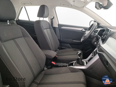 10 - Volkswagen T-Roc eschini auto