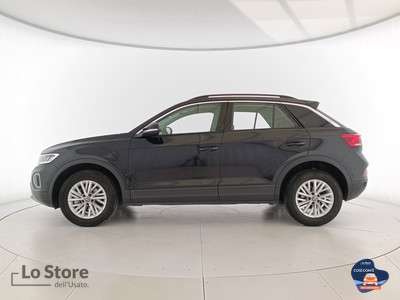 3 - Volkswagen T-Roc eschini auto
