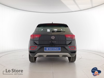 5 - Volkswagen T-Roc eschini auto