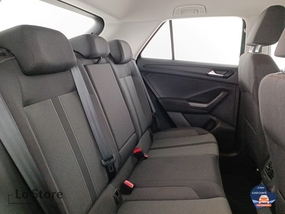9 - Volkswagen T-Roc eschini auto