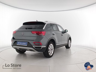 4 - Volkswagen T-Roc eschini auto