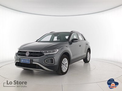 1 - Volkswagen T-Roc eschini auto