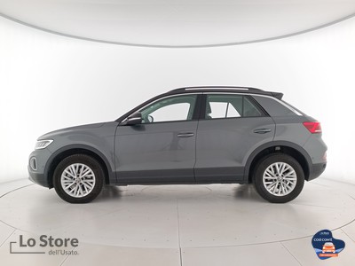 3 - Volkswagen T-Roc eschini auto