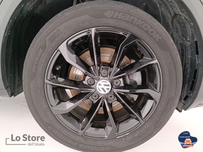 8 - Volkswagen T-Roc eschini auto