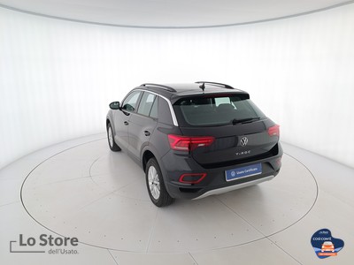 6 - Volkswagen T-Roc eschini auto