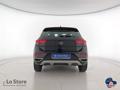 5 - Volkswagen T-Roc eschini auto