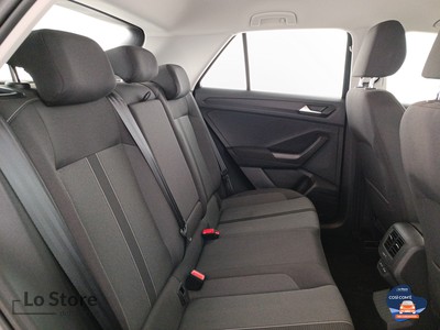 9 - Volkswagen T-Roc eschini auto
