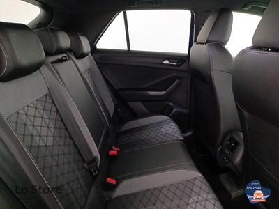 9 - Volkswagen T-Roc eschini auto
