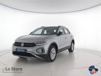 1 - Volkswagen T-Roc eschini auto