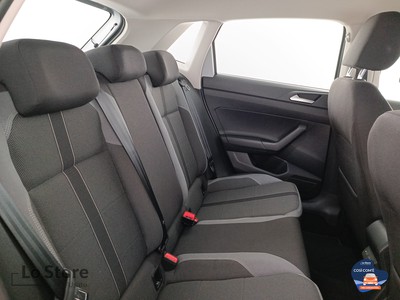 9 - Volkswagen Polo eschini auto