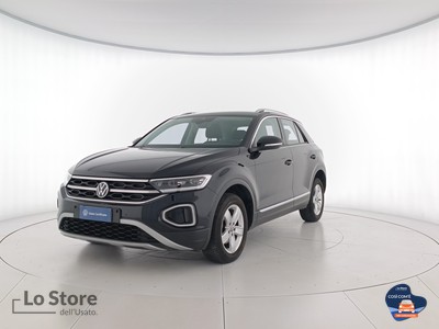 1 - Volkswagen T-Roc eschini auto