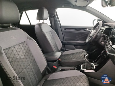10 - Volkswagen T-Roc eschini auto
