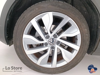 8 - Volkswagen T-Roc eschini auto