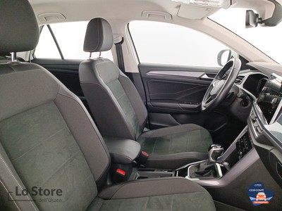10 - Volkswagen T-Roc eschini auto