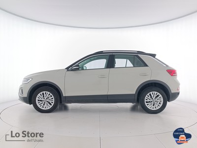 3 - Volkswagen T-Roc eschini auto