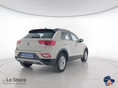4 - Volkswagen T-Roc eschini auto