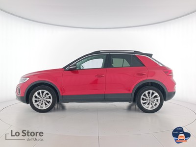 3 - Volkswagen T-Roc eschini auto