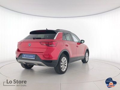 4 - Volkswagen T-Roc eschini auto