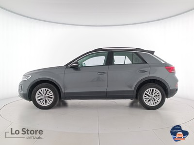 3 - Volkswagen T-Roc eschini auto