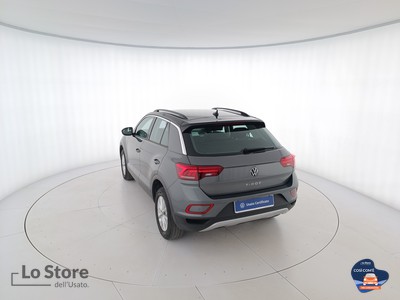 6 - Volkswagen T-Roc eschini auto