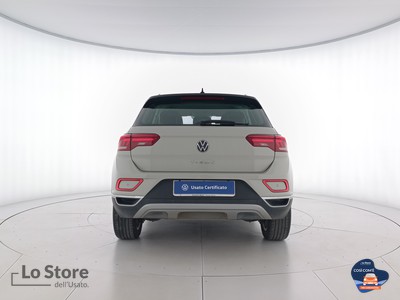 5 - Volkswagen T-Roc eschini auto