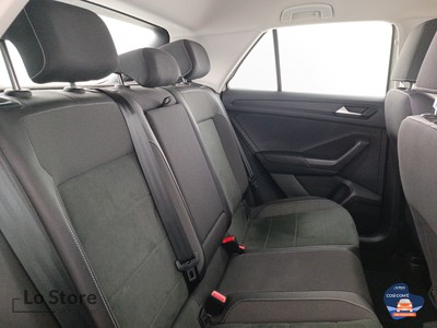 9 - Volkswagen T-Roc eschini auto
