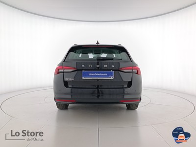 4 - Skoda Octavia eschini auto
