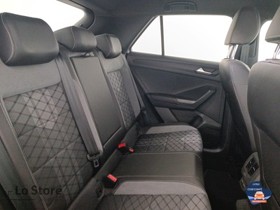 9 - Volkswagen T-Roc eschini auto