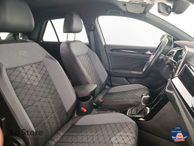 10 - Volkswagen T-Roc eschini auto