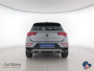 5 - Volkswagen T-Roc eschini auto