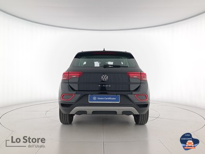 5 - Volkswagen T-Roc eschini auto