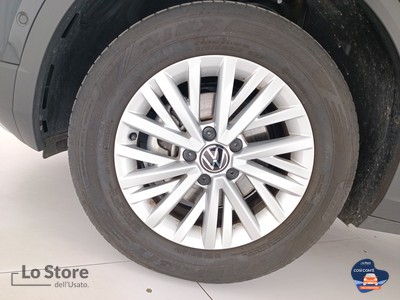 8 - Volkswagen T-Roc eschini auto