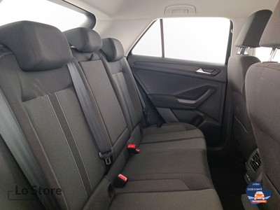 9 - Volkswagen T-Roc eschini auto