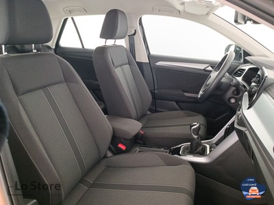 10 - Volkswagen T-Roc eschini auto