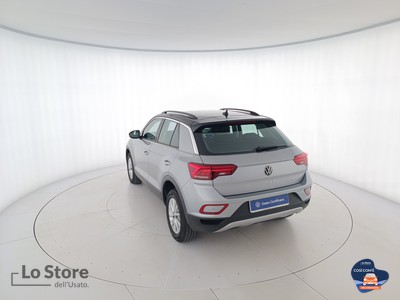 6 - Volkswagen T-Roc eschini auto