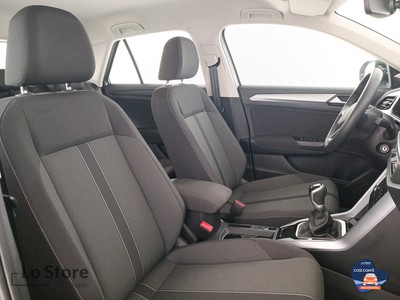 10 - Volkswagen T-Roc eschini auto