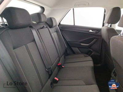 9 - Volkswagen T-Roc eschini auto